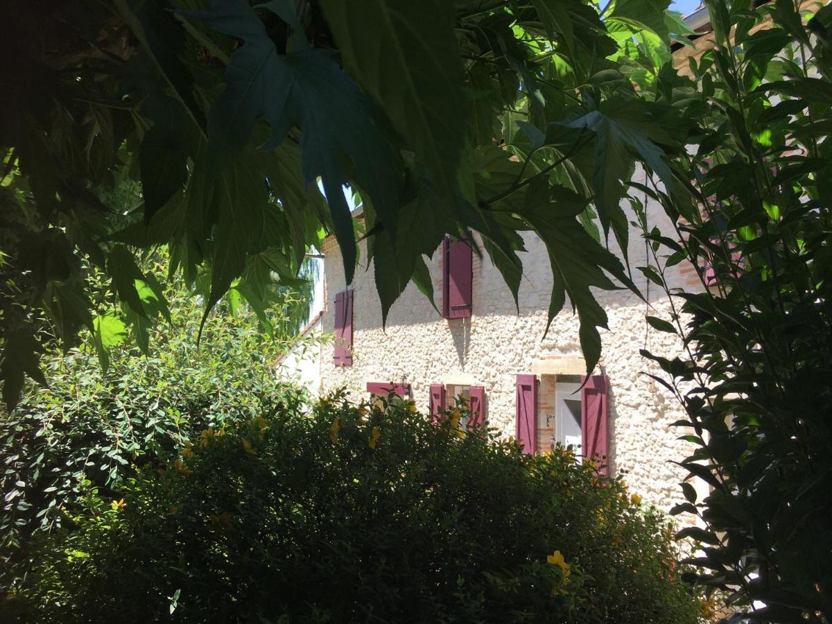 Domaine De La Vigne Bed and Breakfast Cadalen Exteriör bild