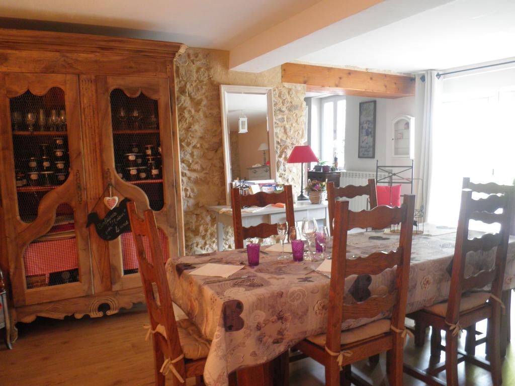 Domaine De La Vigne Bed and Breakfast Cadalen Exteriör bild